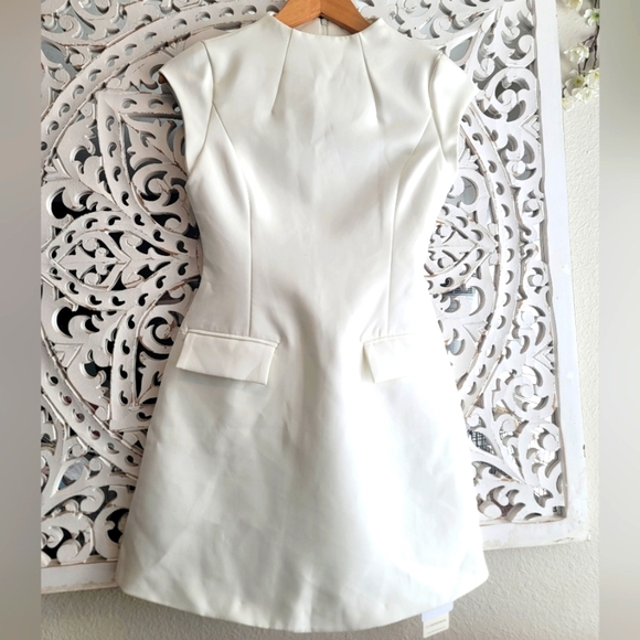 COMMENSSE WHITE MINI DRESS 2 FRONT PACK BACK ZIPPER CLOSURE FULL LINED NWT SZ XS - Picture 3 of 10